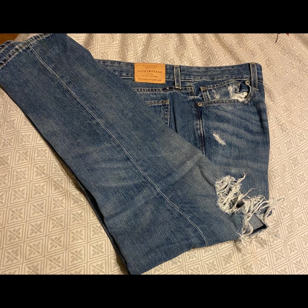 Lucky Brand  Bootcut Jeans Size 19 Distressed
